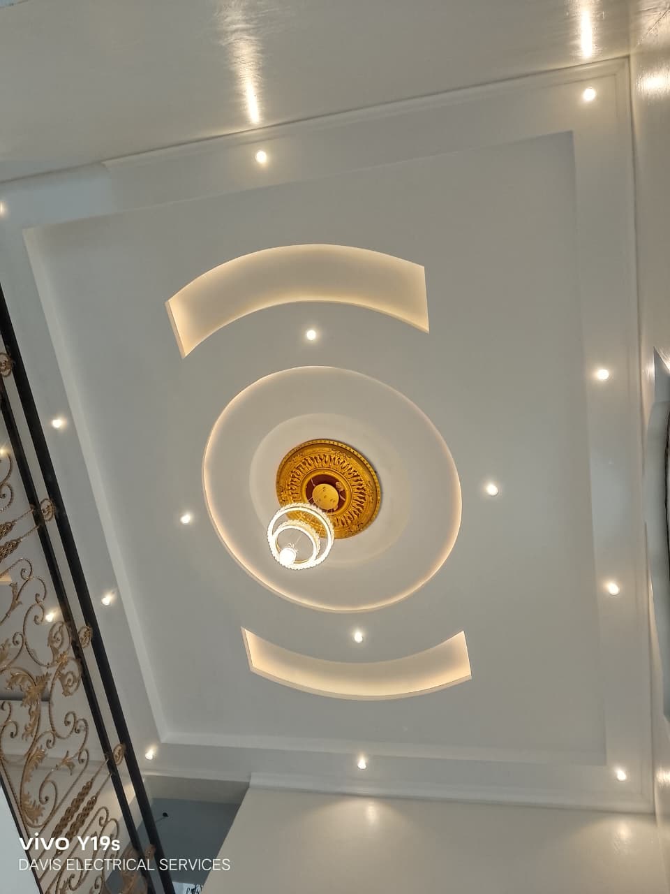Residential Interior â Wide View
